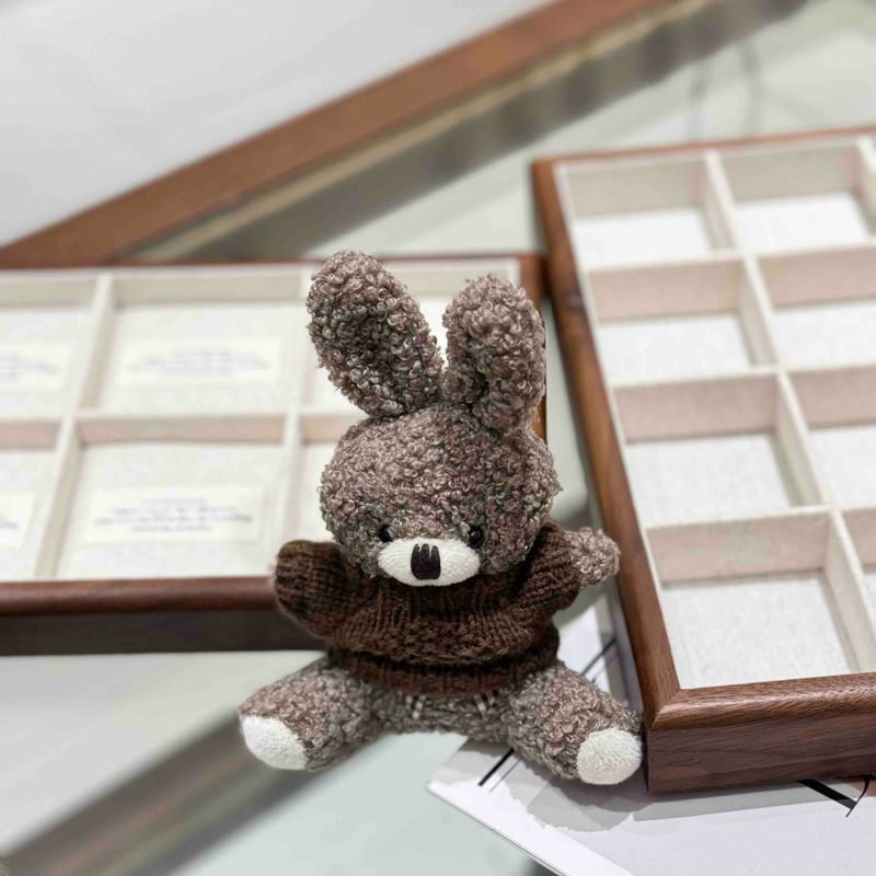 毛衣兔挂件